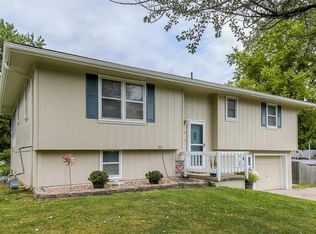 306 Oak St, Lathrop, MO 64465