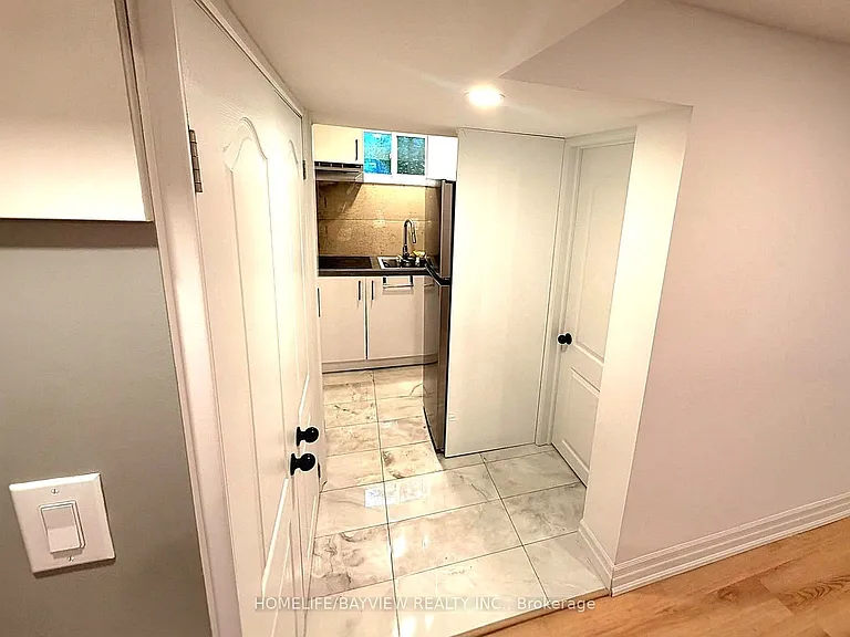110 Woodpark Pl #BASEMENT — Photo 10