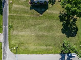 3 Hunters Ridge Dr, Mount Vernon, IL 62864