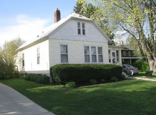 727 Dekalb Ave, Sycamore, IL 60178