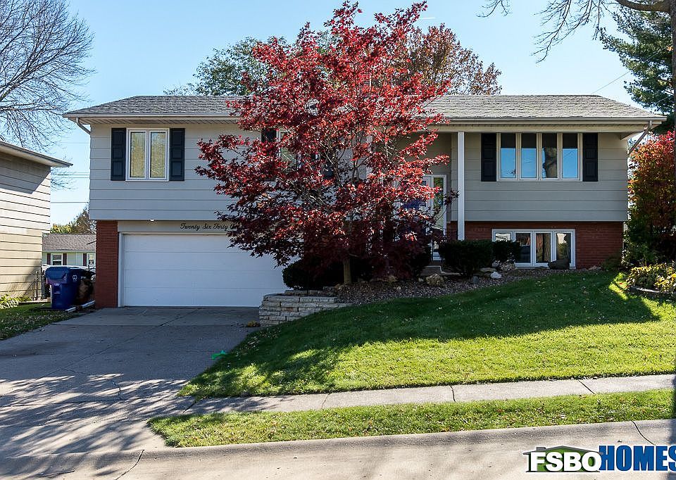 Beautiful split level home!!
