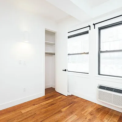 Rented by Nooklyn NYC LLC | media 4