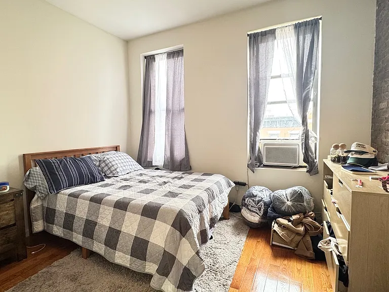342 E 9th St #4B — Photo 6