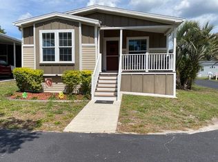 1277 Linden Cir #D20, Deland, FL 32724