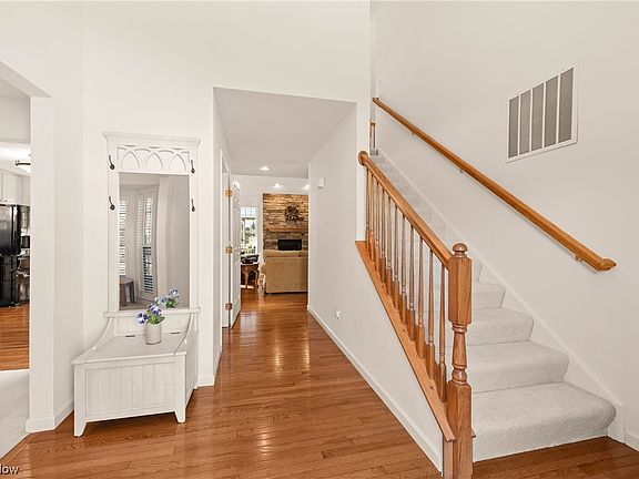 2nd image of 618 Canter Ct