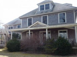 24 Mount Aldworth Rd, Tisbury, MA 02568