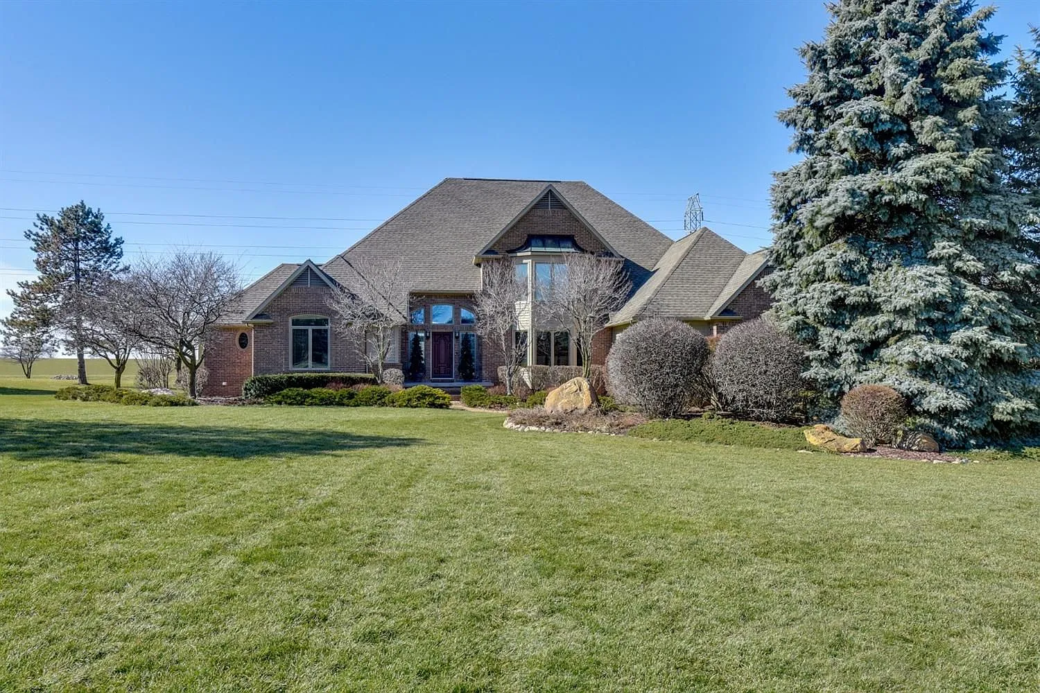 1636 High Hollow Dr photo 1