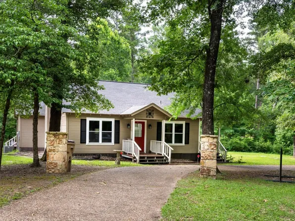114 Butternut Gln, Holly Lake Ranch, TX 75765