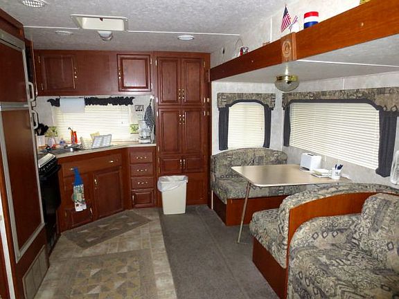 4th image of 62 Hummer Hl