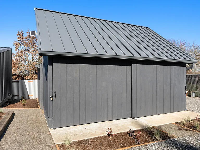 11446 NE Morris St — Photo 23