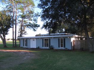 2201 Louise St, Alvin, TX 77511