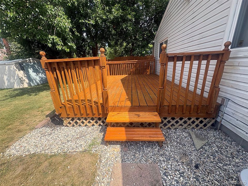 33 E Brockton Ave, photo 10