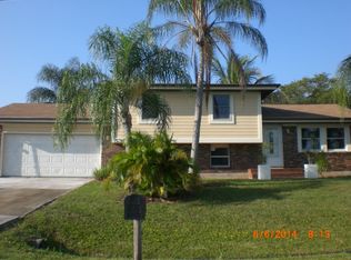 530 NW Kilpatrick Ave, Port Saint Lucie, FL 34983