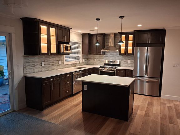 4th image of 5711 SW Carman Dr