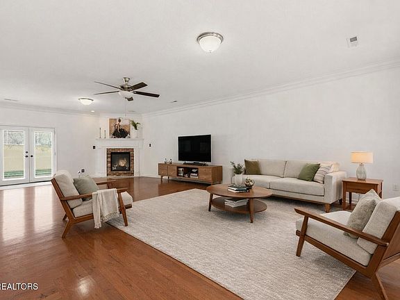 5th image of 7614 Misty View Ln