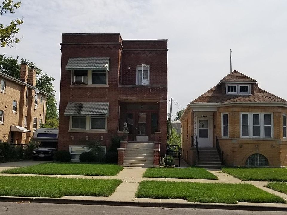 2nd image of 2553 N Nordica Ave