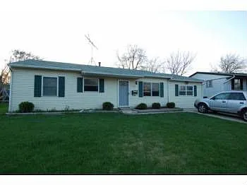 402 Cedarcrest Dr photo 1