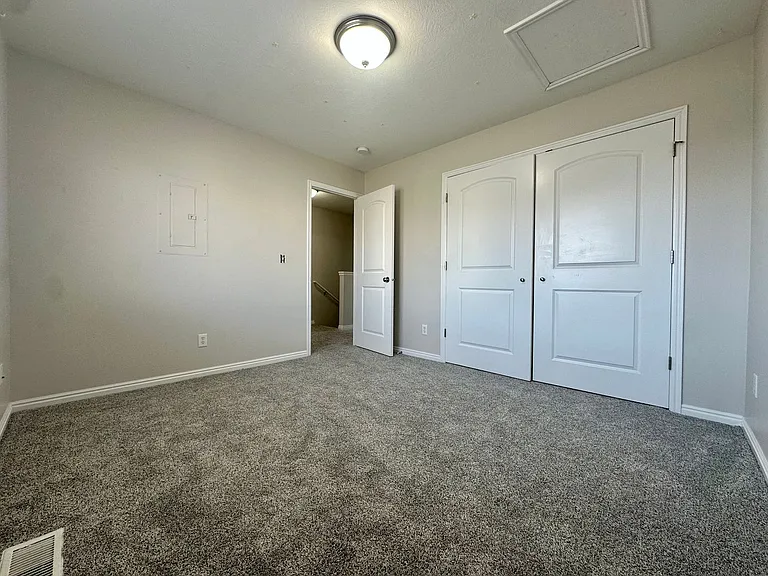 599 Trejo St — Photo 15