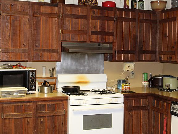 4th image of 308 W Wilson St