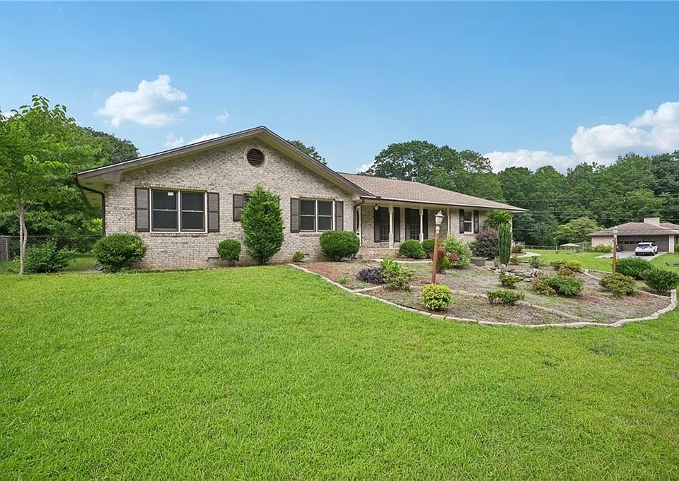 1st image of 2676 Abington Dr