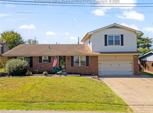 215 Woodland Frst, Winfield, WV 25213