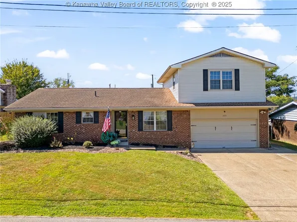 215 Woodland Frst, Winfield, WV 25213