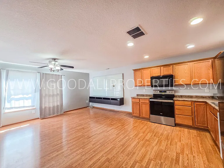 3142 SW Arlan Ln — Photo 2