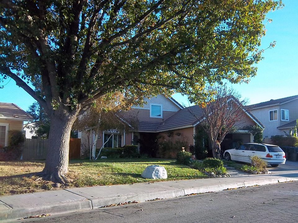 1st image of 27720 Saddleridge Way
