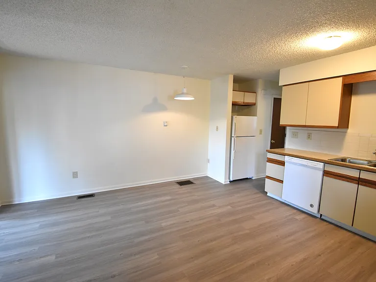 1929 Walnut St #6 — Photo 14