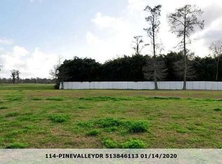 114 Pine Valley Dr, New Orleans, LA 70131