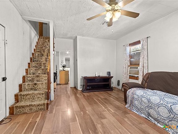 5th image of 1307 W Mesquite St