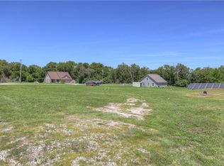 6149 County Ln #278, Carl Junction, MO 64834