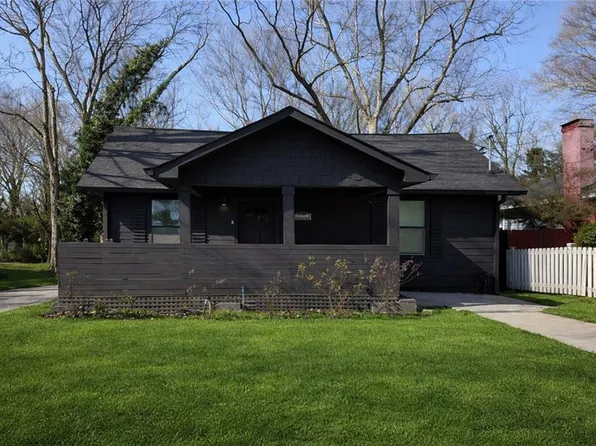 2251 Newnan St, East Pt, GA 30344