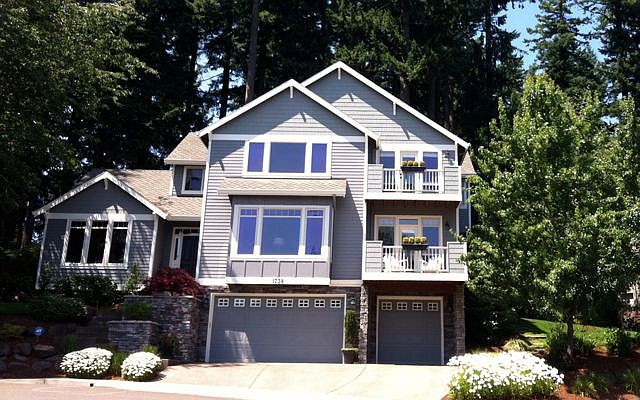 Large Lot On Culdesac!