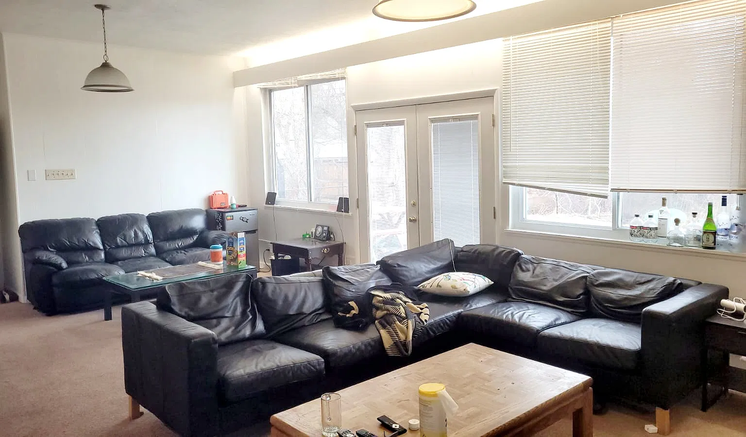 5 bed, 2394 sqft, $6,500 — Photo 1