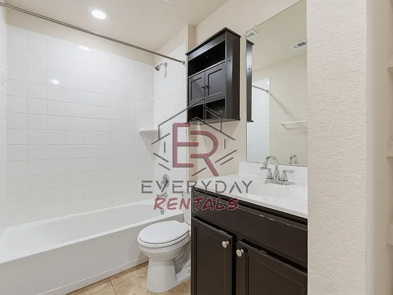 9506 Malkier Dr — Photo 11