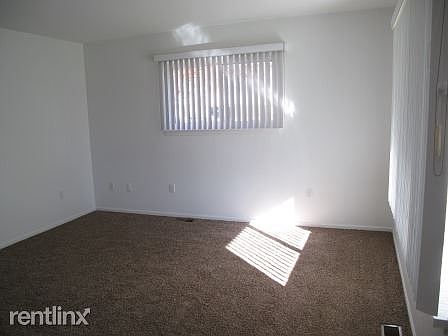 4th image of 33602 Beechnut St