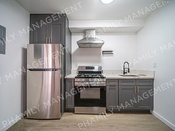 2nd image of 167 S Oak Knoll Ave APT 2