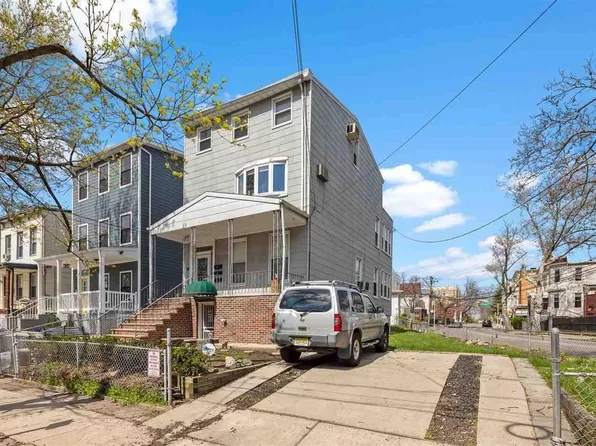 56 Waverly Street image 1 of 15