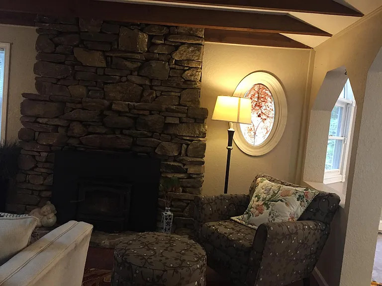 302 Seneca Blvd — Photo 8