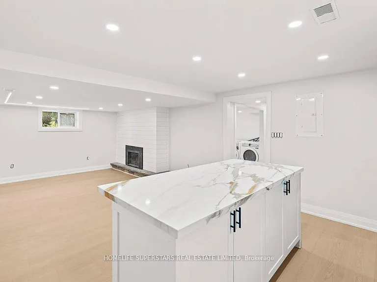 855 Garth St #LOWER — Photo 3