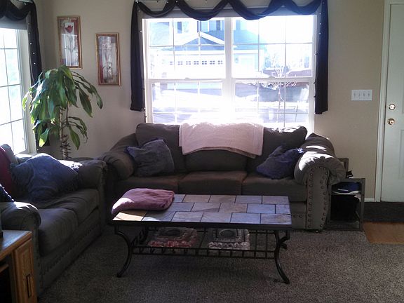 2nd image of 4565 Elizabeth Ln