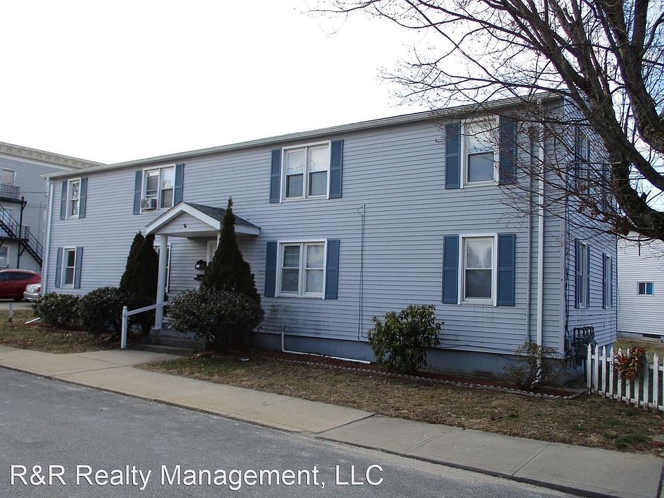 1st image of 31 Richmond St APT 1L
