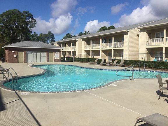 Owners can reserve Clubhouse