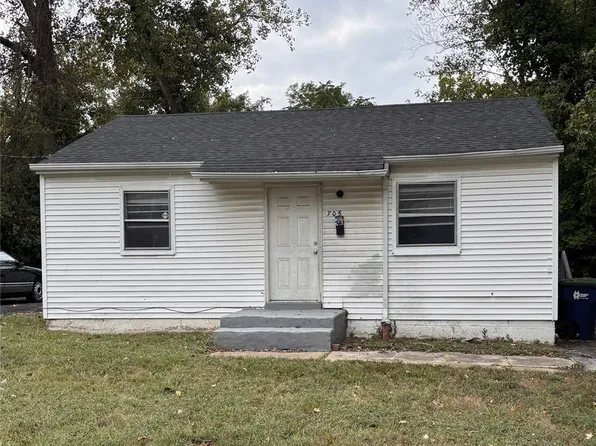 705 Beardsley Ct, Saint Louis, MO 63135