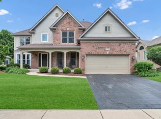2198 Sutton Dr, South Elgin, IL 60177
