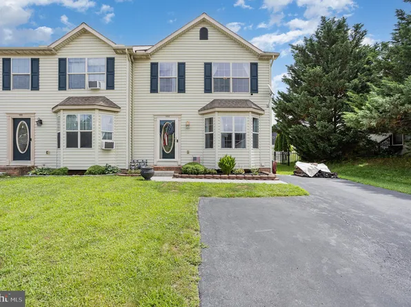 102 Hemlock Dr, Hanover, PA 17331