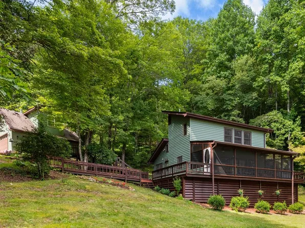 194 Little Cove Rd, Sylva, NC 28779
