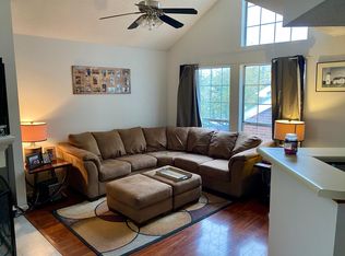 156 Carriage Crossing Ln, Middletown, CT 06457