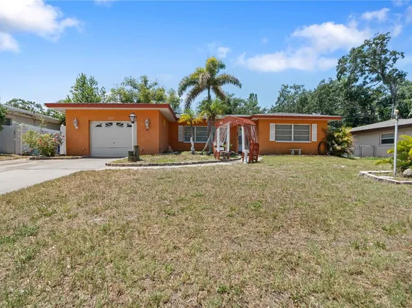 927 Parkwood Dr, Dunedin, FL 34698